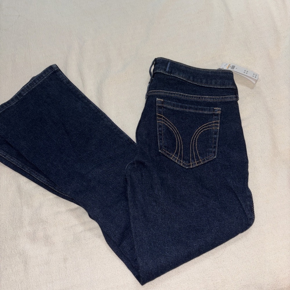 Hollister  Low Rise Boot Cut Women's Jeans Dark Wash Size 0 (25) Short Y2K Style